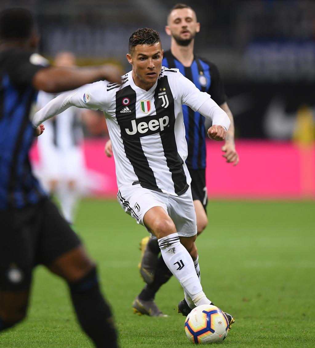 很多人问我如何评价梅西夺冠，评价什么？哪怕你再不...（关于梅西夺冠，我被问过无数次：到底该如何评价？）