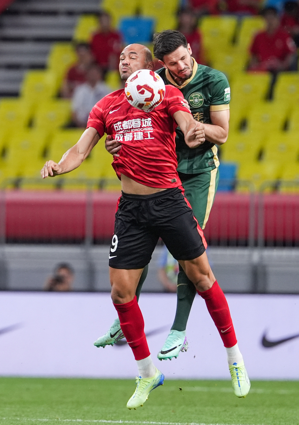 防他？不存在的！小罗的盘带是艺术（想防住他？别做梦！小罗的盘带就是艺术）