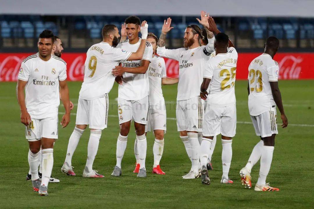 林加德难救主！主场不敌金泉，首尔已确定无缘下赛季亚精英赛（林加德独木难支，首尔主场不敌金泉，来季无缘亚精英赛）