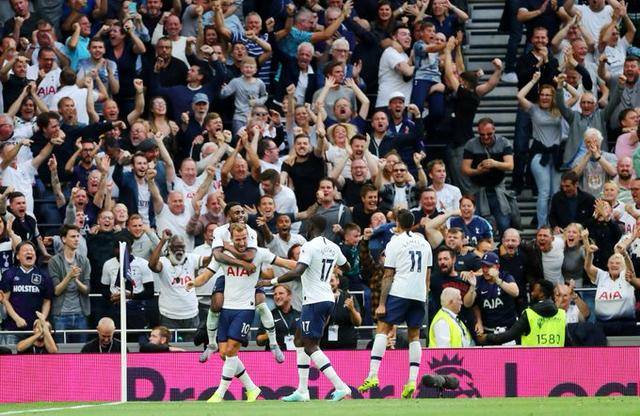 科瓦奇：球队相比一年前已有明显进步，我满意球员的表现（科瓦奇称球队较去年进步明显，对球员发挥表示满意）