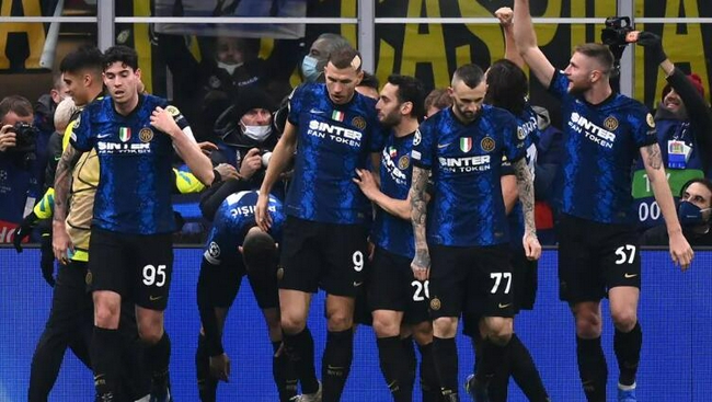 U21女排世锦赛：中国女排晋级，与美国队巅峰对决锁定小组第一（U21女排世锦赛：中国女排出线，将战美国争夺小组头名）