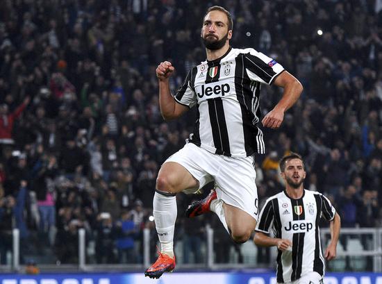 布冯：意大利唯一缺点是偶尔“短路”；无欧战踢是米兰的优势（布冯：意大利唯一短板是偶尔“断电”，米兰因无欧战更占优势）