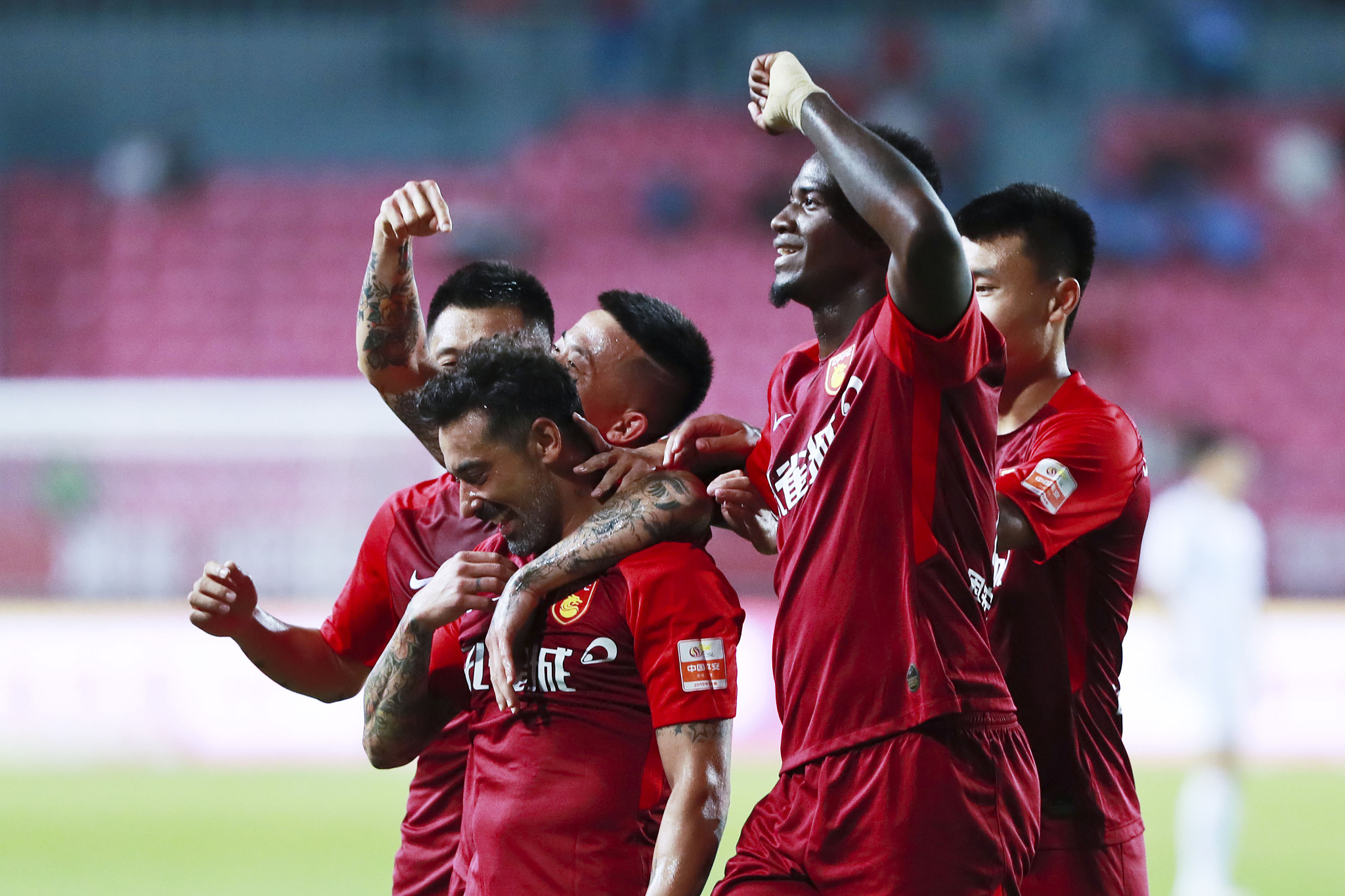 沈阳市代表队勇夺辽宁省退役军人运动会团体第一名（沈阳代表队斩获辽宁省退役军人运动会团体冠军）