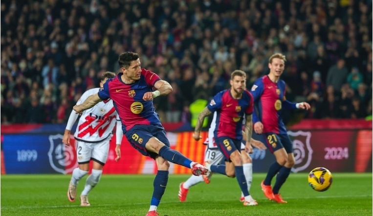 每体：巴萨有罗克20%转会分成，若5000万欧转会可获1000万欧（每体：巴萨握有罗克20%二次转会分成，若5000万欧成交将进账1000万欧）