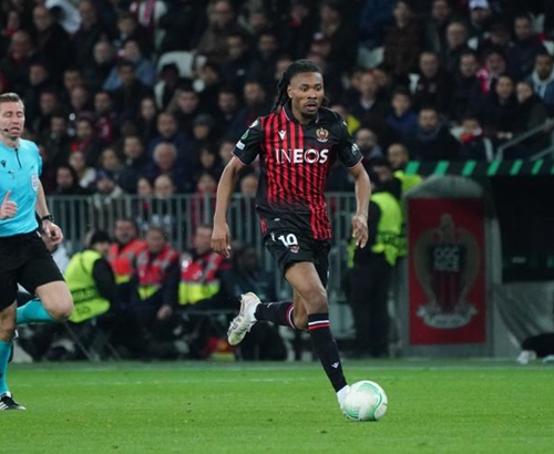 杰克逊在采访中谈到他年轻时朋友们总叫他内马尔：（杰克逊自曝：年轻时朋友常叫他“内马尔”）