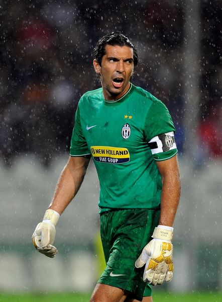 罗体：劳塔罗会进行轮休，皮奥和博尼或将在欧冠中携手首发