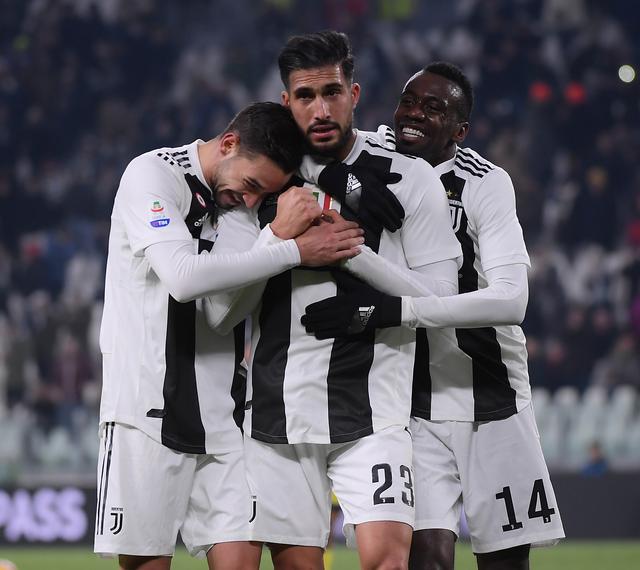 点球判罚引发赛后争议（赛后风波源于点球判罚）