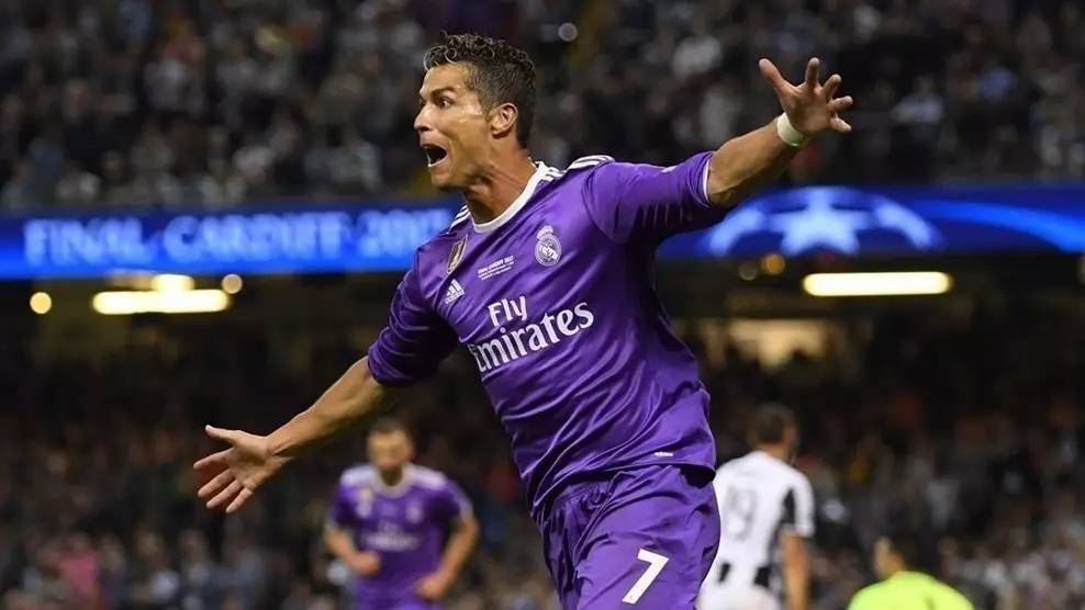 记者：丘库埃泽目前最有可能去富勒姆，土超俱乐部没报价