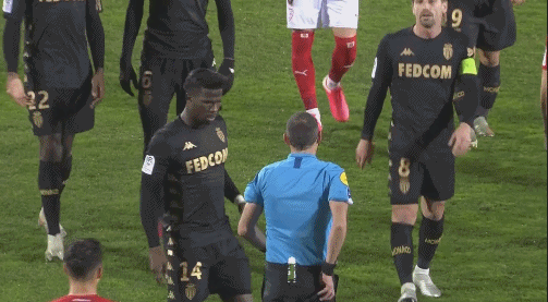 卡拉格痛批萨拉赫：这次炮轰是精心设计的，来利物浦前他啥也不是（卡拉格猛批萨拉赫：此番发难有备而来，加盟利物浦前成就寥寥）