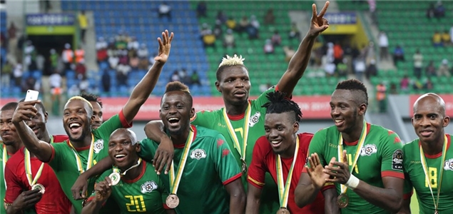 德转列多特历史最贵阵：哈兰德领衔，贝林、桑乔、罗伊斯上榜（德转盘点多特史上最贵阵容：哈兰德领衔，贝林厄姆、桑乔、罗伊斯入围）