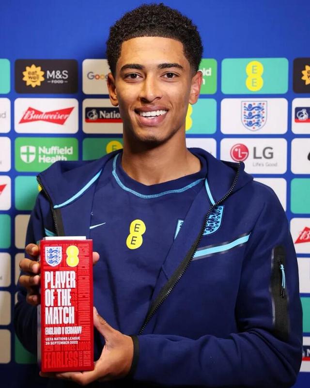 天空体育：埃弗顿3500万+800万镑报价迪布林再次被圣徒拒绝