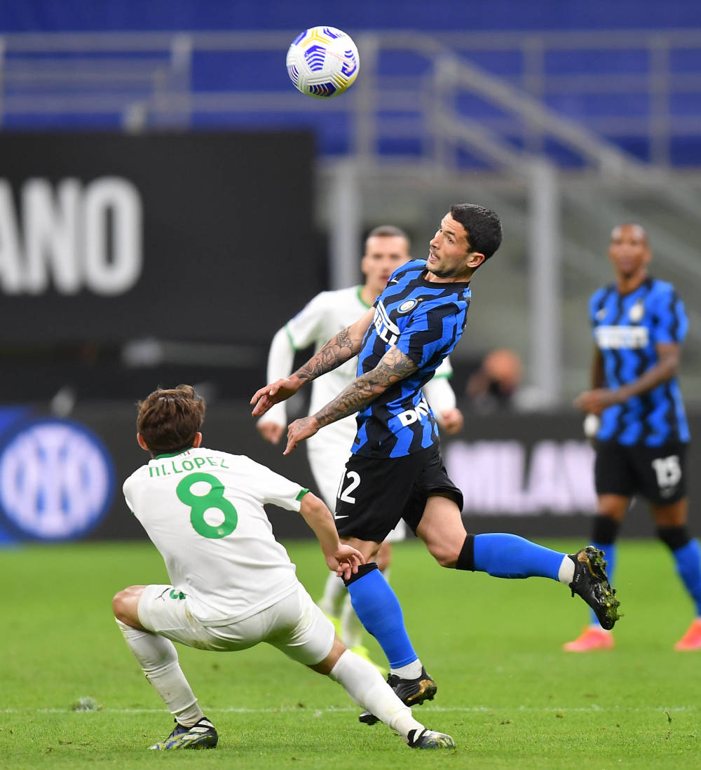 会打球的人，都有这个习惯（打球的人都有一个共同习惯）