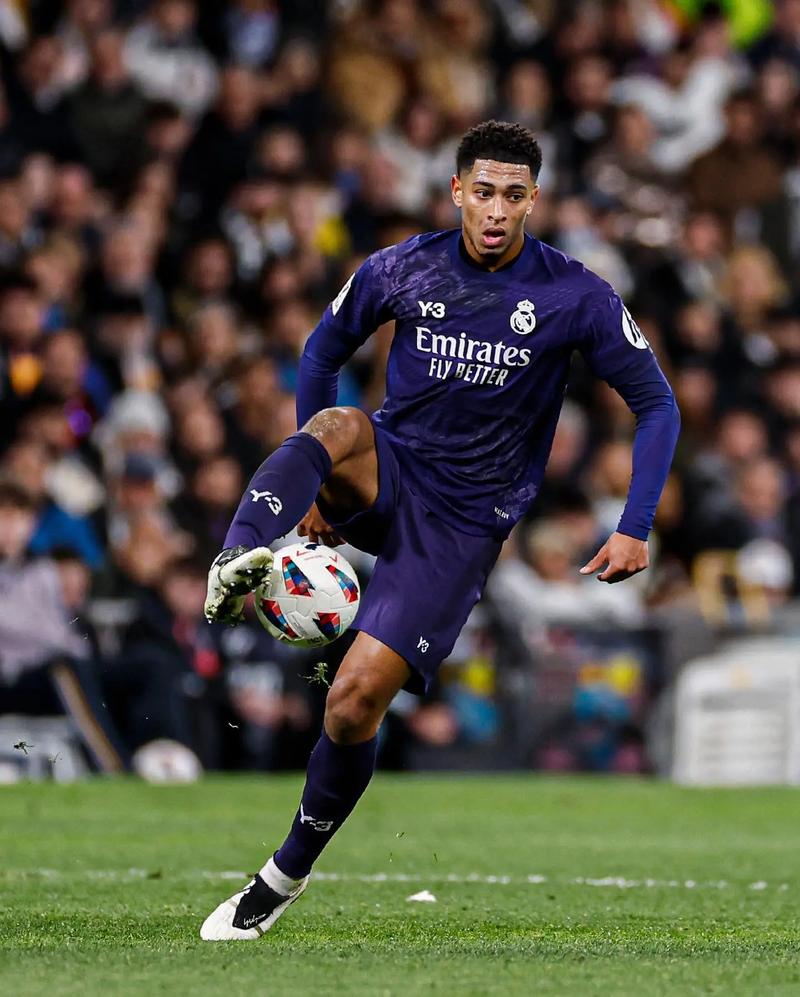 齐达内晒中国行照片：来中国遛了个弯，舒坦，下次还来（齐达内晒中国行美照：来华随性逛了一圈，真惬意，下次还要再来）