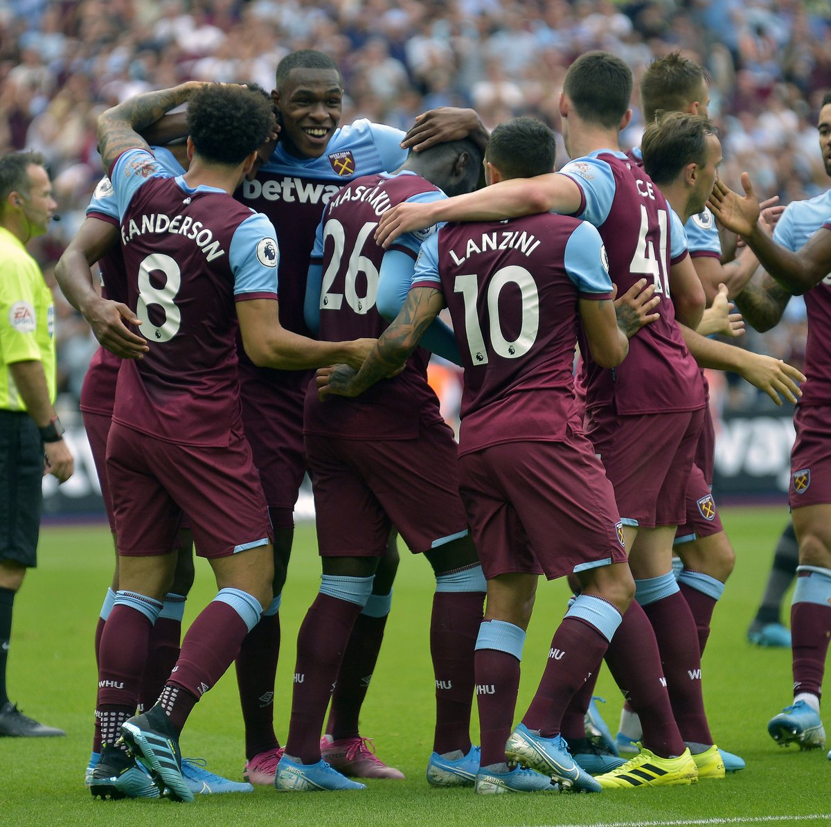 拜仁2025年至今德甲客场不败，距离队史第3次全年不败还差2场